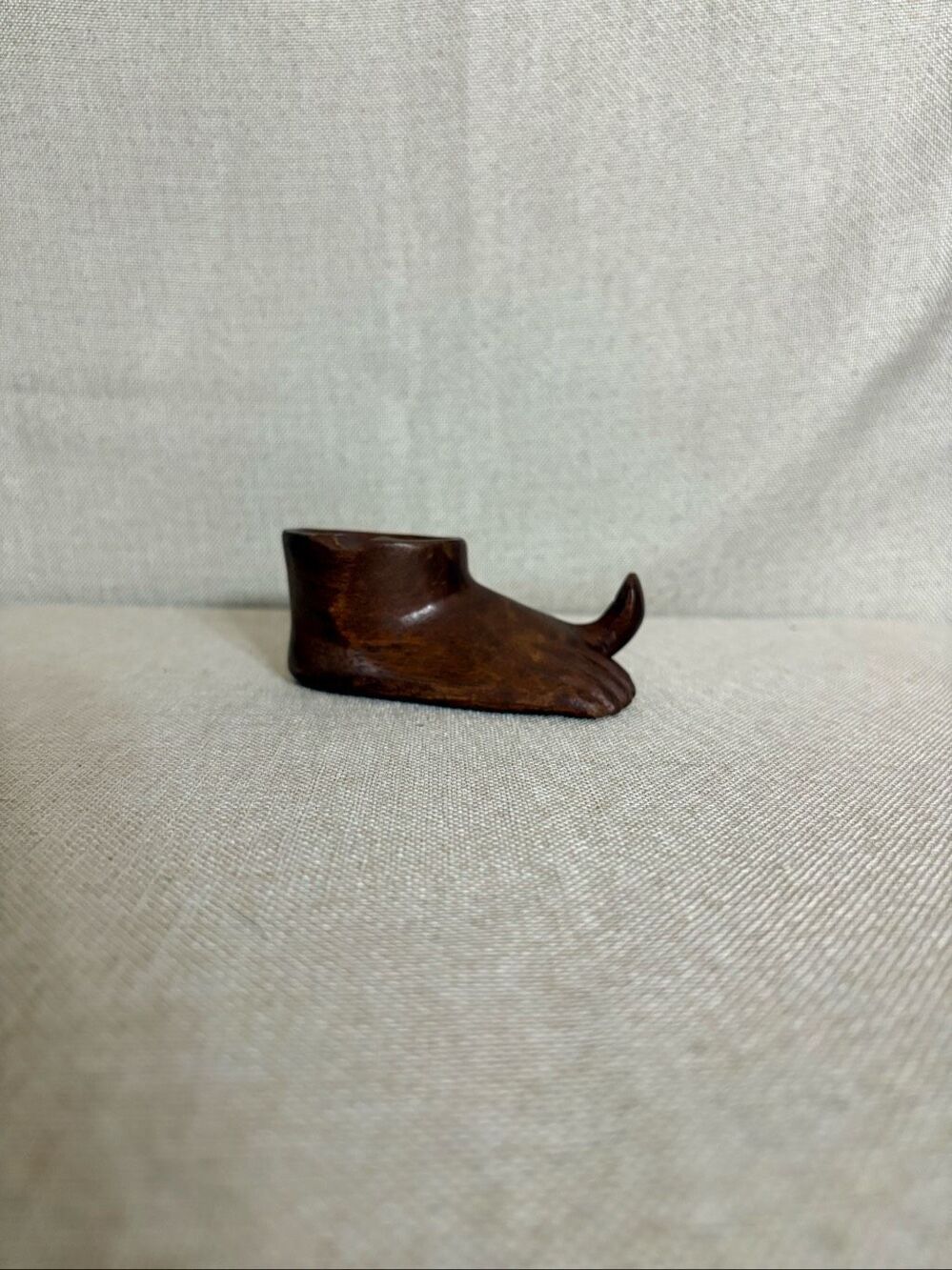 Vintage Hand Carved Wooden Foot Ashtray Novelty Folk Art Tobacco Smoking